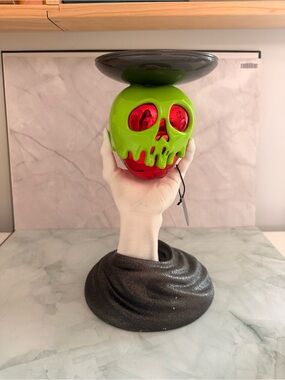 Bath & Body Works Green Drip Skull Candy-Apple Accent